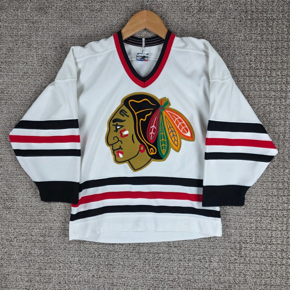 CCM Chicago Blackhawks Hockey Jersey Boys Size Small/Medium White NHL Vintage